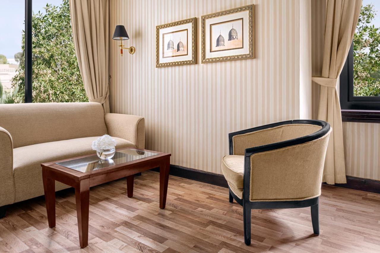 Intercontinental Riyadh By Ihg Ngoại thất bức ảnh A room at the hotel