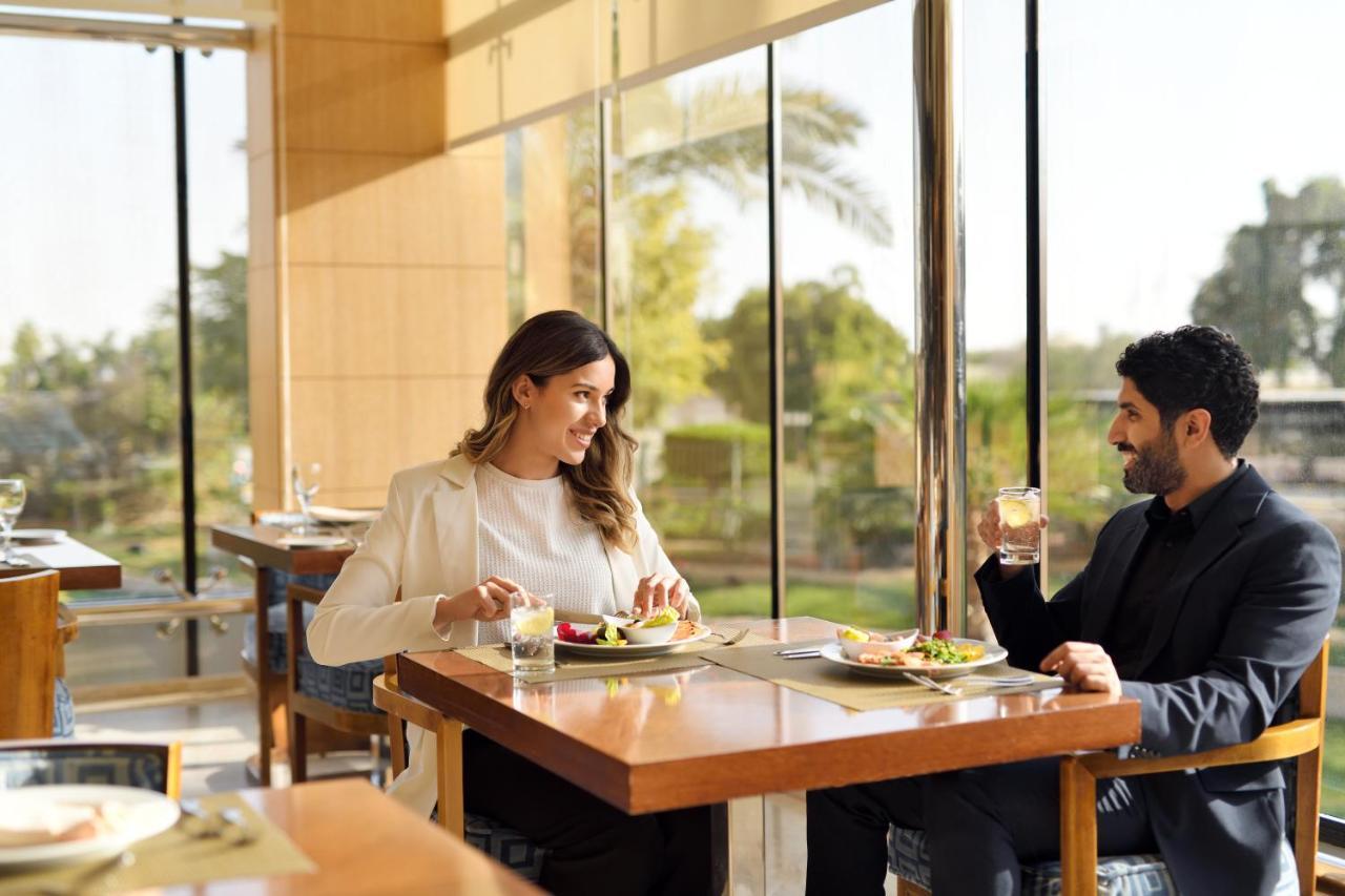 Intercontinental Riyadh By Ihg Ngoại thất bức ảnh The Westin Cairo