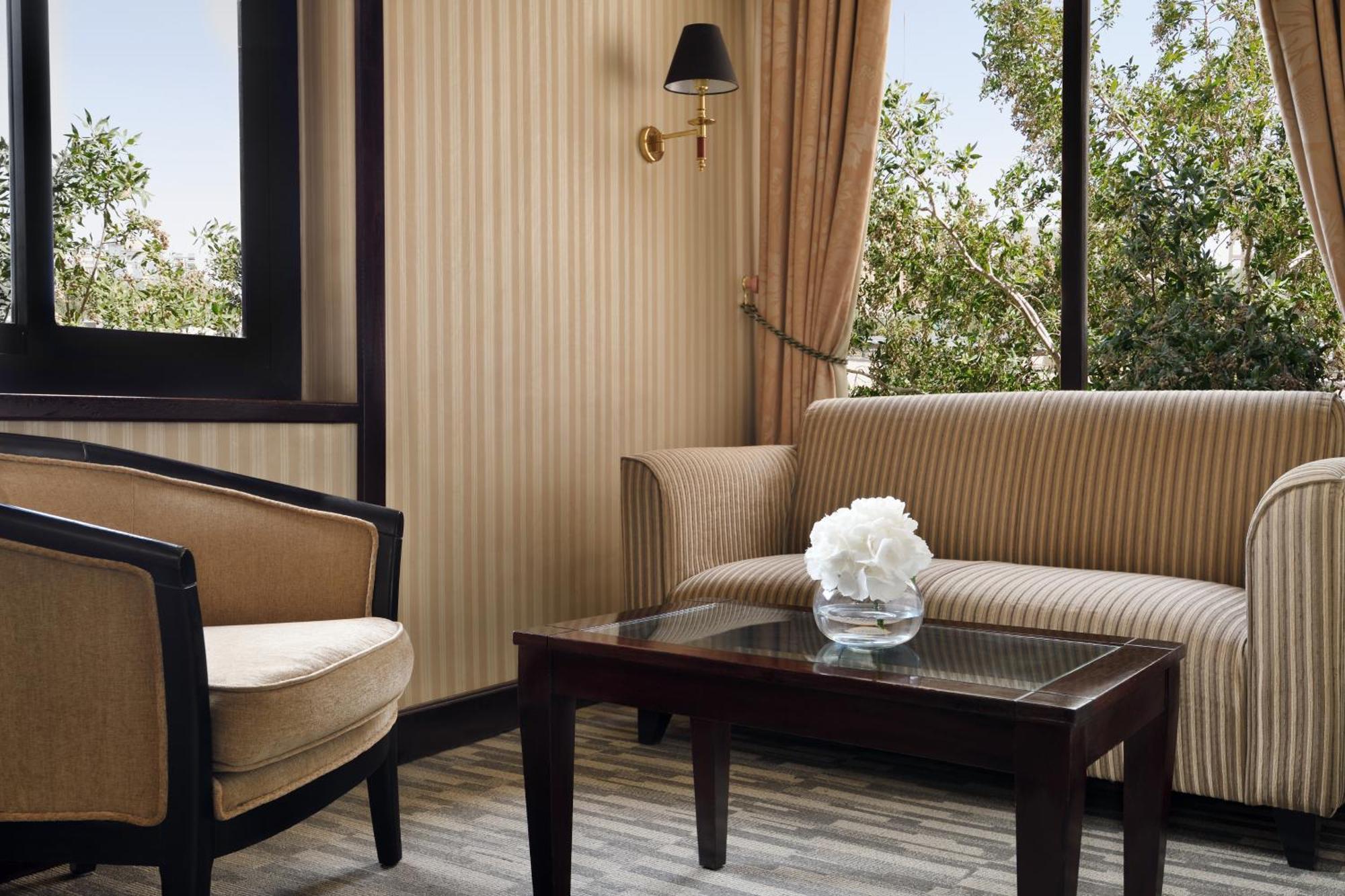 Intercontinental Riyadh By Ihg Ngoại thất bức ảnh A room at the hotel